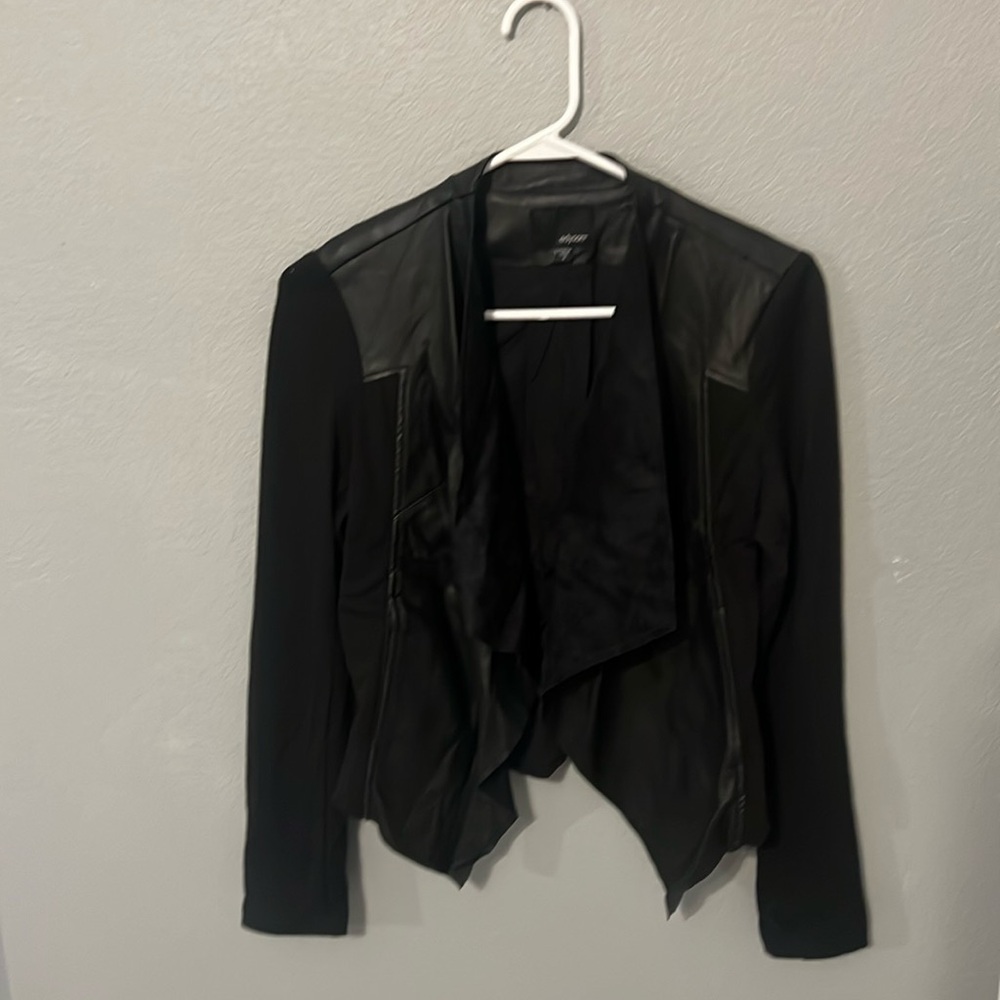 Maisha ponte and faux leather jacket